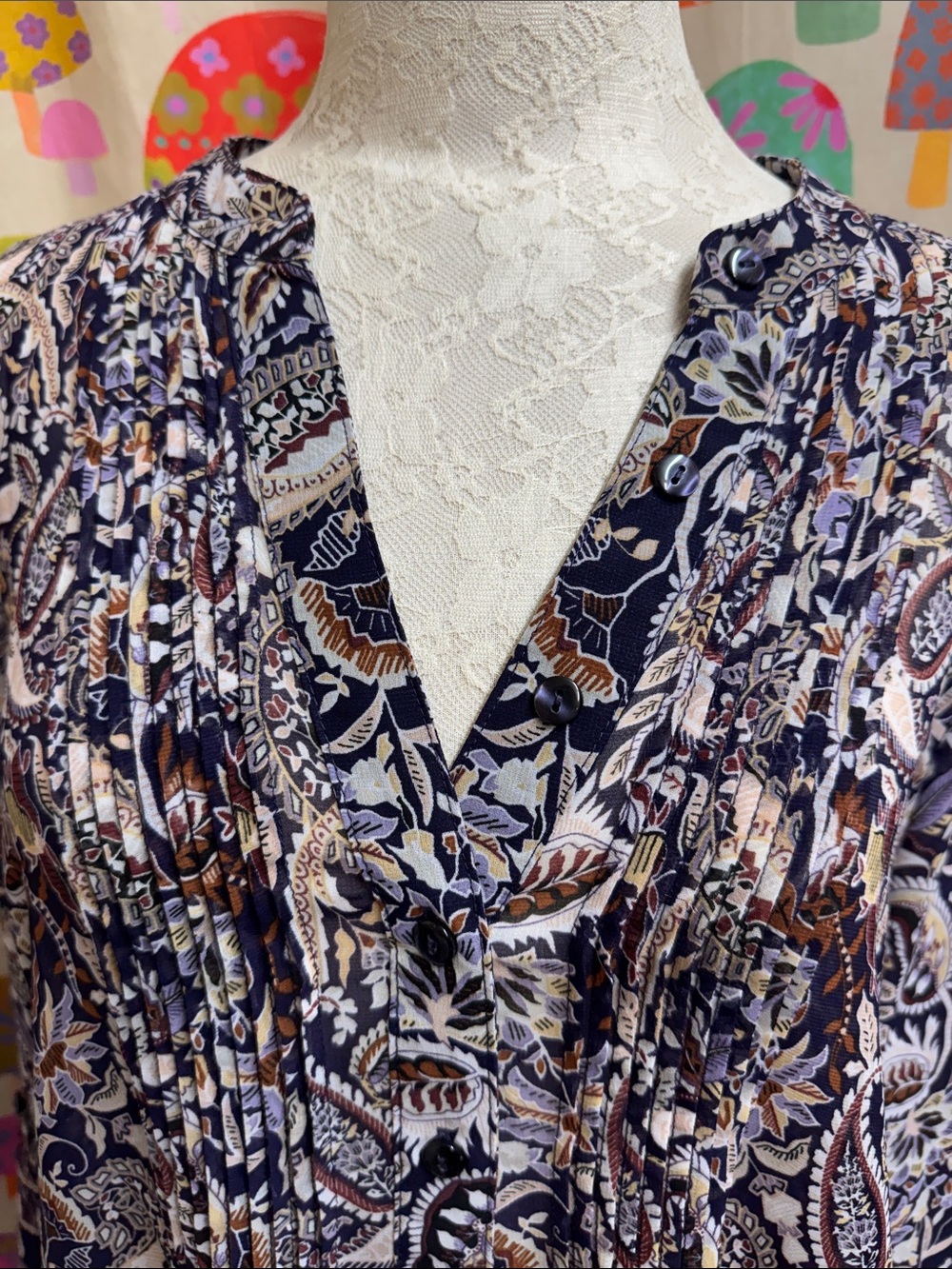 Style & Co. L/S Sheer Tunic. Large - Picture 2 of 12